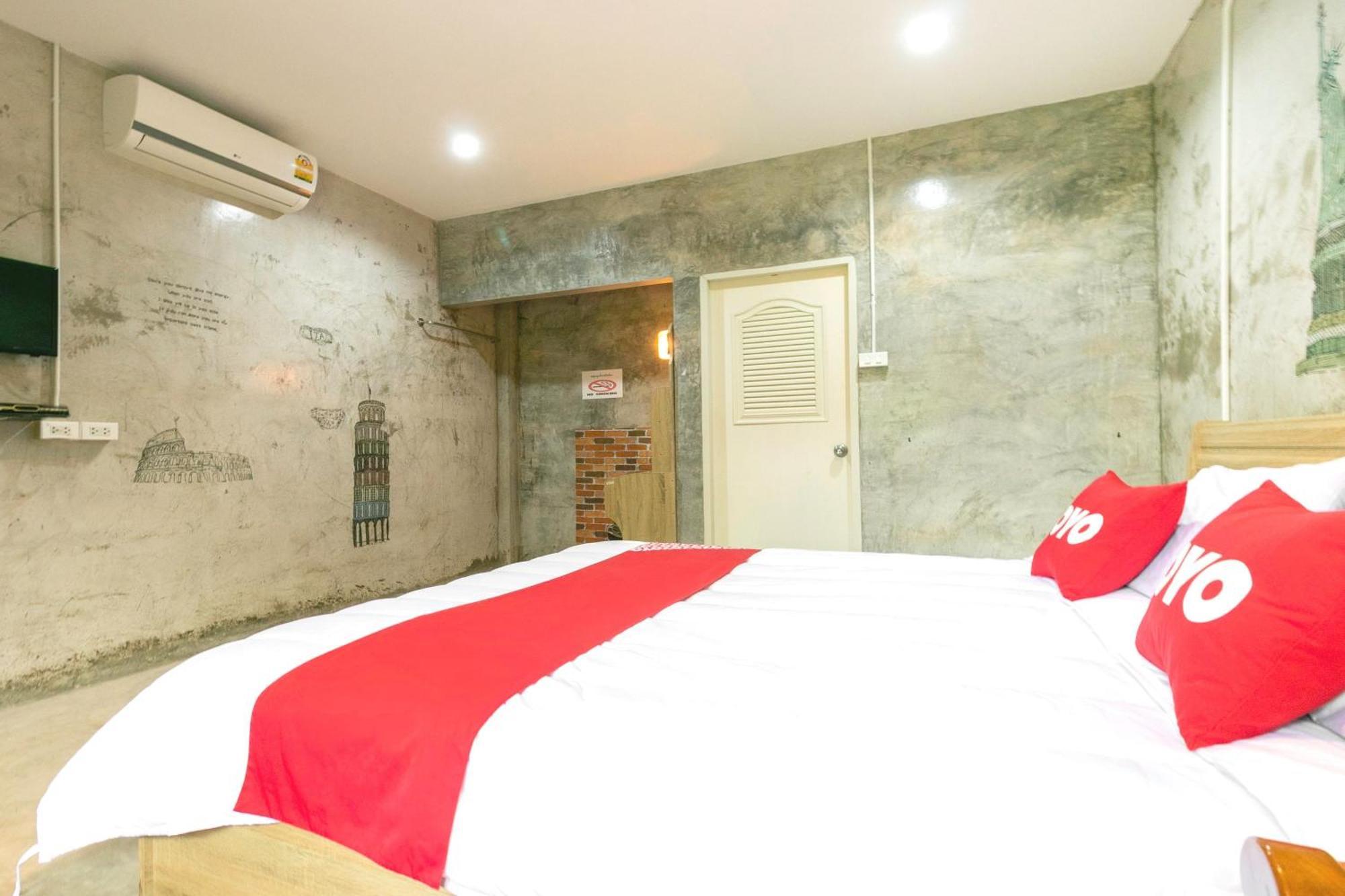 The Rome Resort Pran Buri Exterior foto